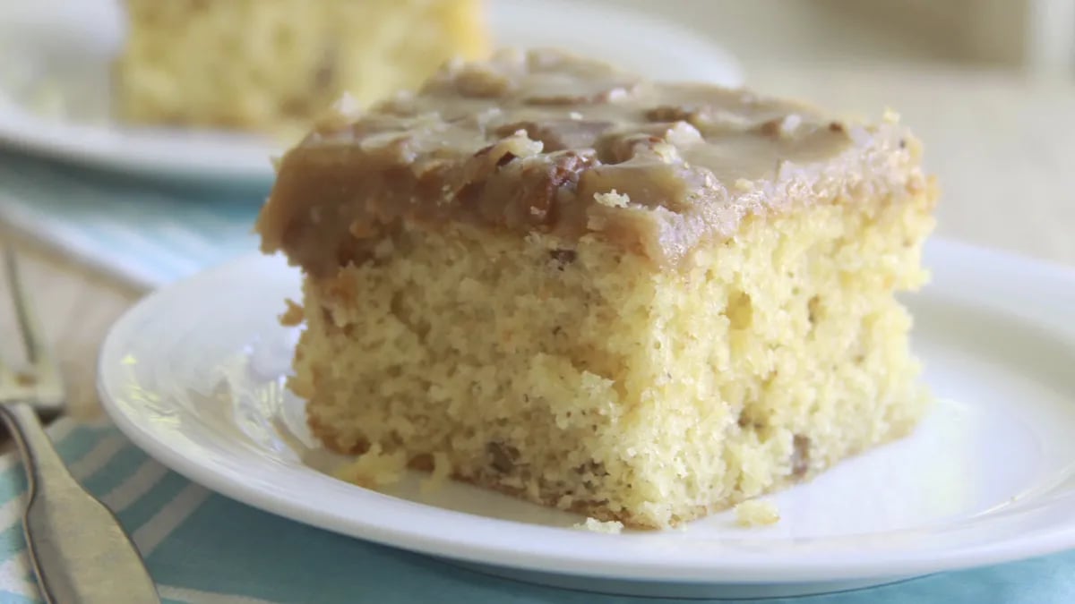 Praline Pecan Cake