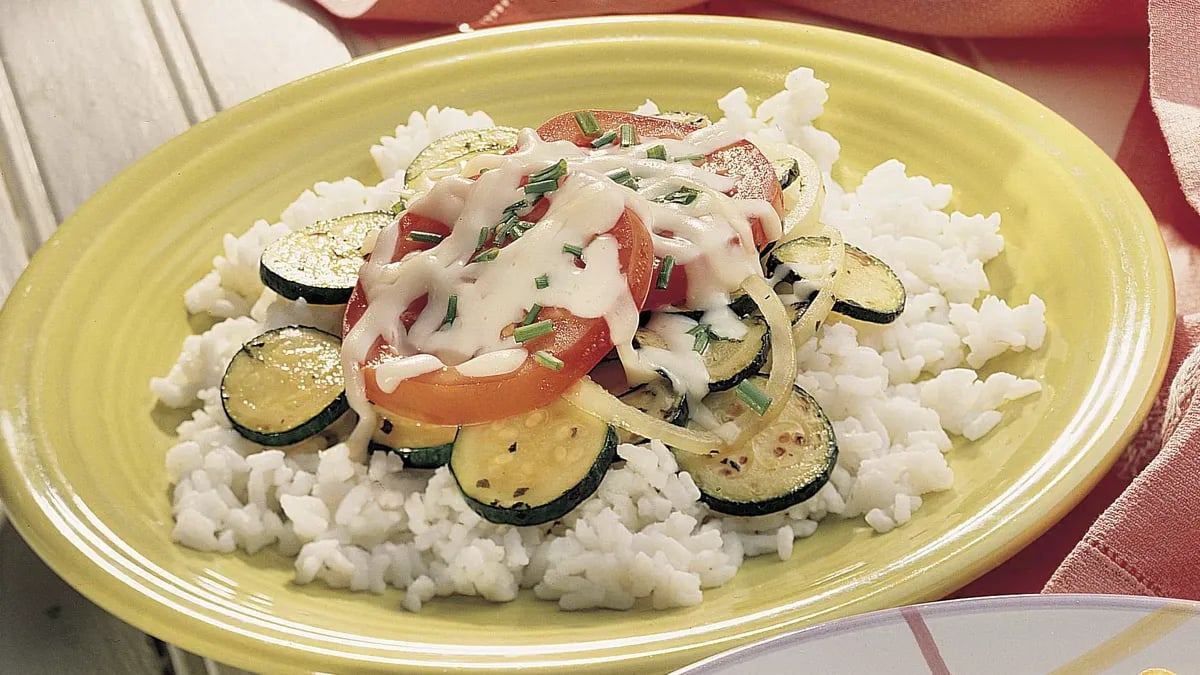 Tomato-Zucchini Stir-Fy