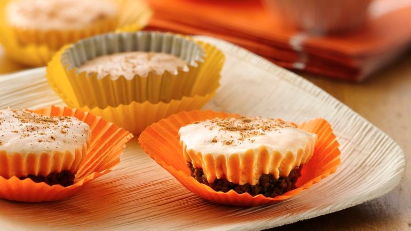 Mini Pumpkin Pie Yogurt Cheesecakes