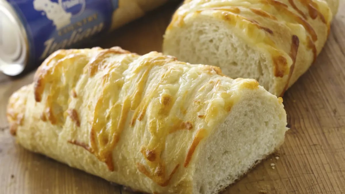 Stuffed Mozzarella Garlic Bread 