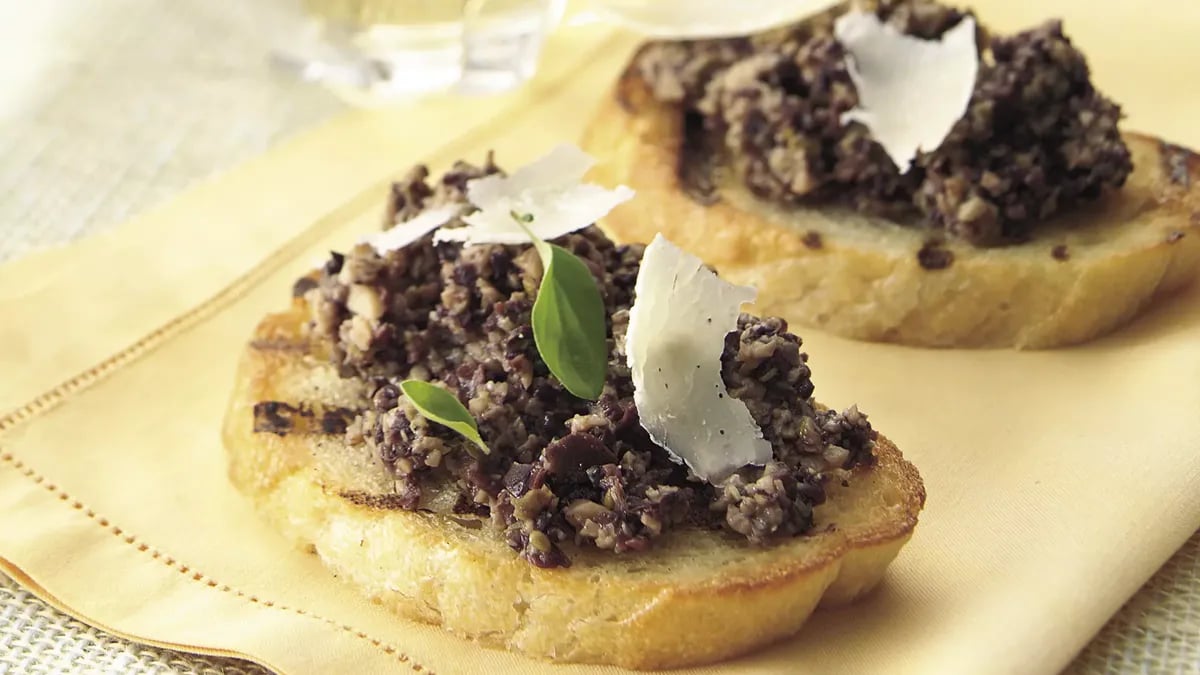 Mushroom-Olive Bruschetta