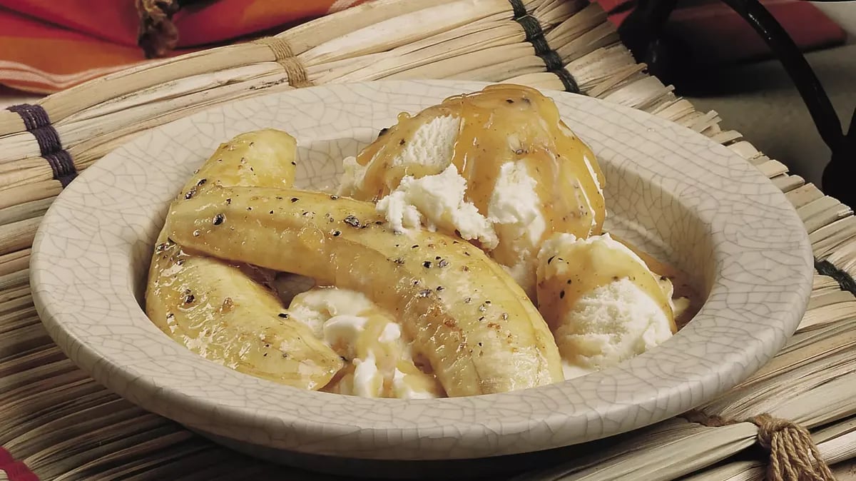 Red Bananas with Cardamom (Elaichi Kéla)