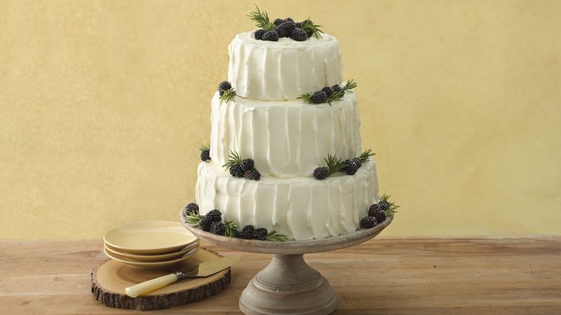 Blackberry-Vanilla Wedding Cake 