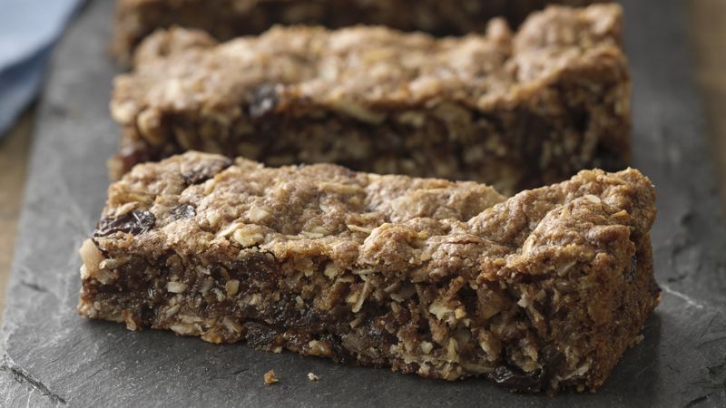 Chewy Ginger Date Granola Bars