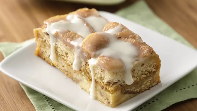 Cinnamon Roll-Pear Bread Pudding