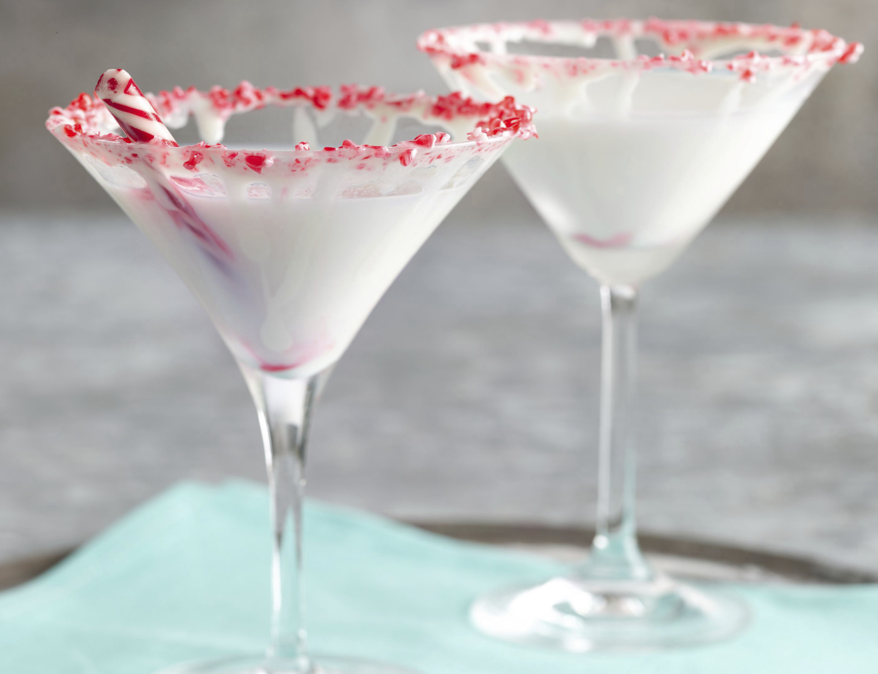 White Chocolate Peppermint Martini Recipe - BettyCrocker.com