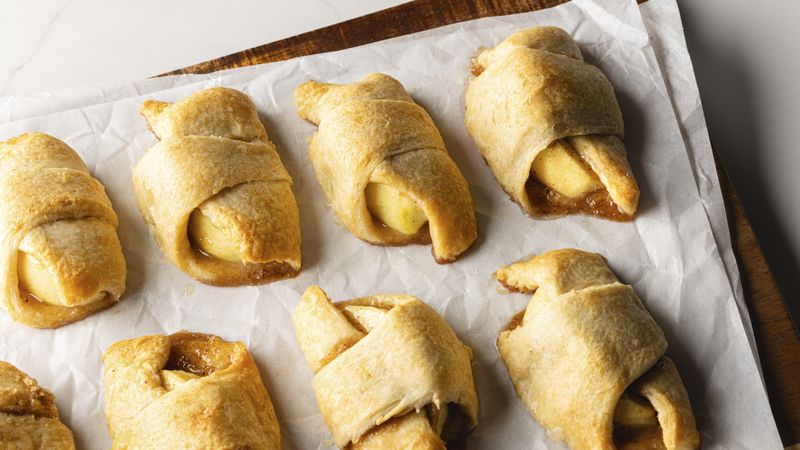 Apple Pie Crescents Recipe - Pillsbury.com