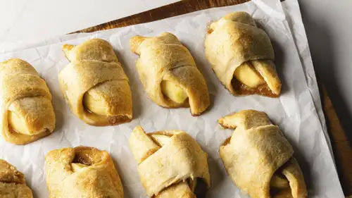Apple Pie Crescents 