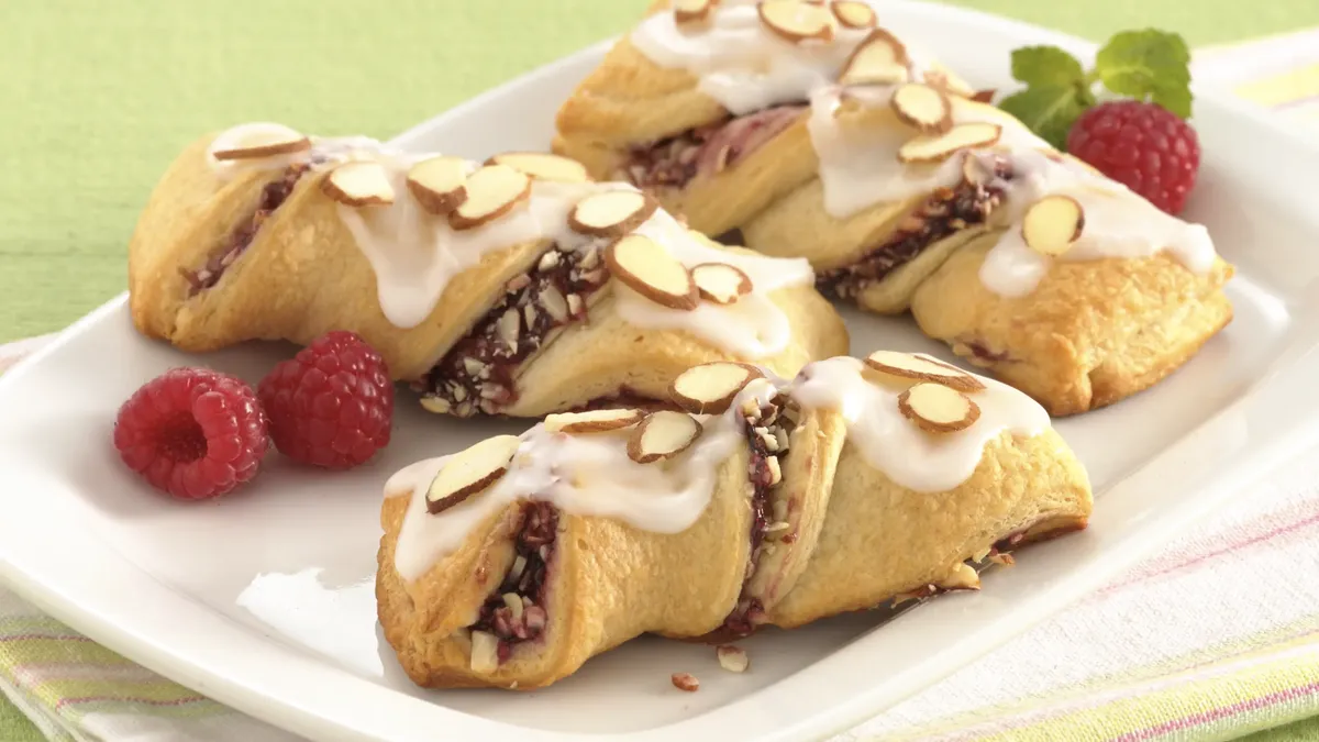 Raspberry Crescent Twists Recipe - Pillsbury.com