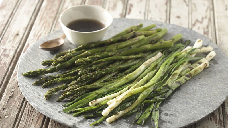 Grilled Asparagus and Green Onions
