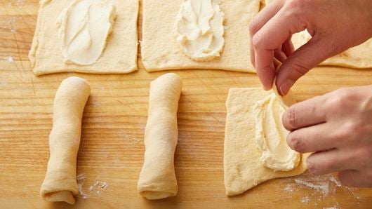 26 Crescent Roll Dessert Recipes – The Wicked Noodle