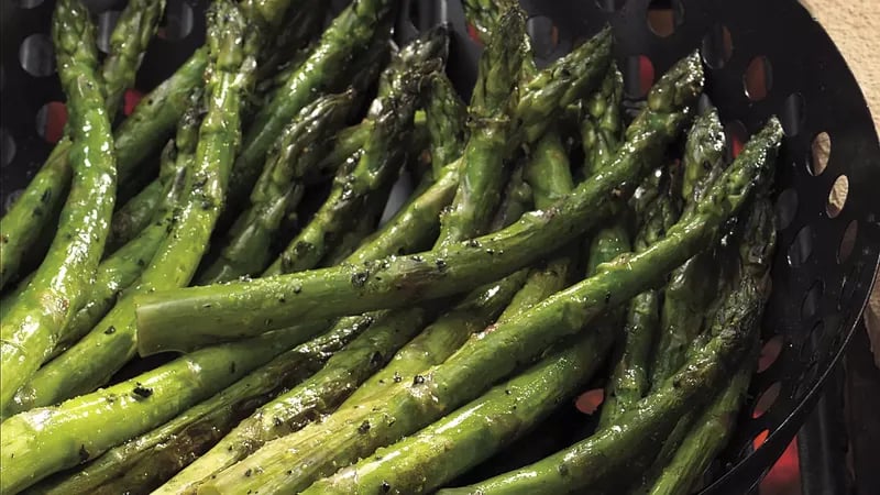 Lemon-Pepper Grilled Asparagus