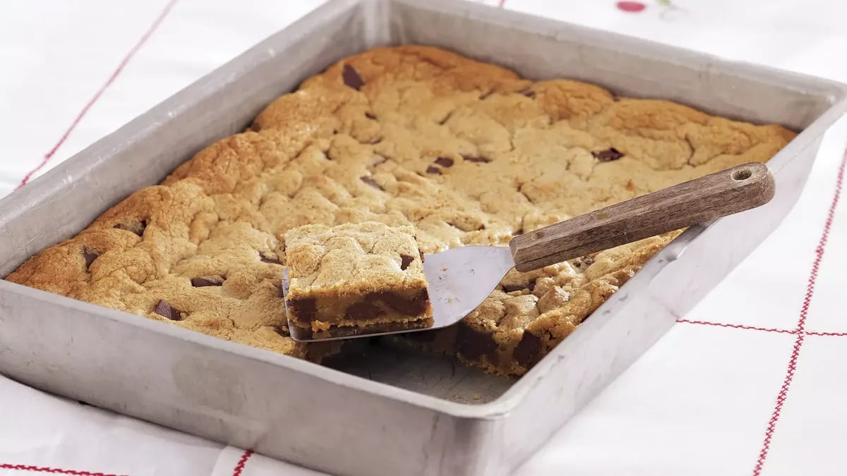 Chocolate-Peanut Butter Blondies