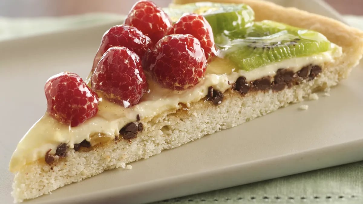 Raspberry-Kiwi Dessert Pizza