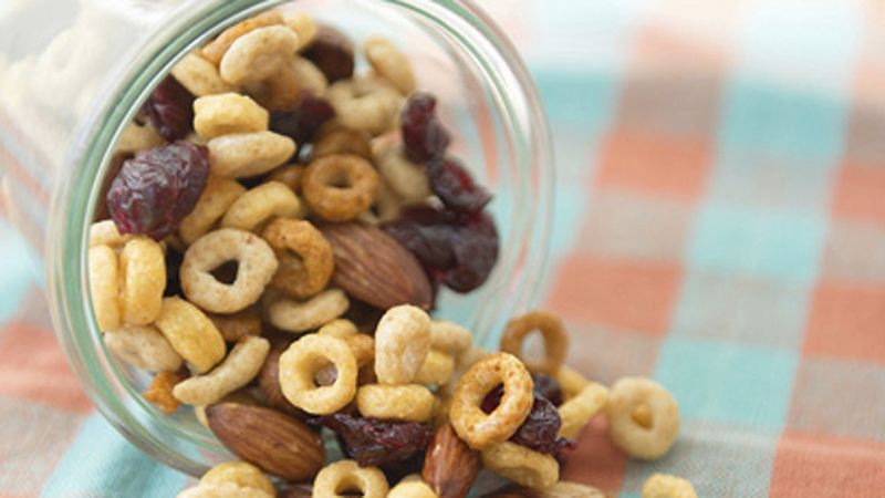 Gluten-Free Fruit and Nut Snack Mix