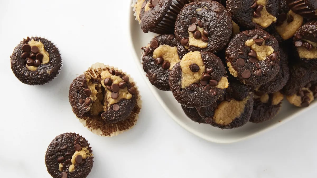 Mini Chocolate Peanut Butter Cupcakes