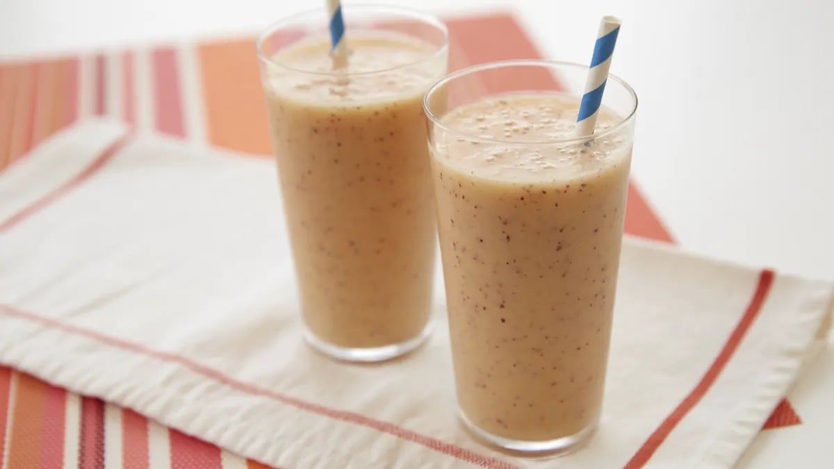 Peach-Banana Smoothie