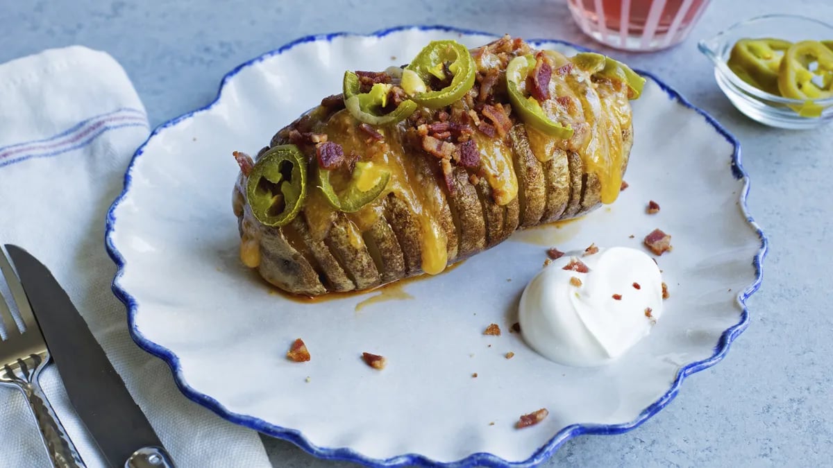 Bacon-Cheddar-Jalapeño Hasselback Potato