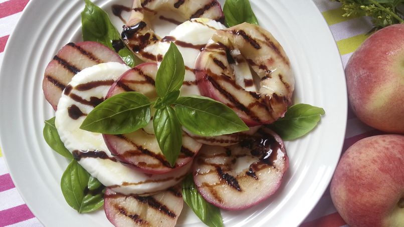 Caprese Salad with Grilled Peaches and Mozzarella