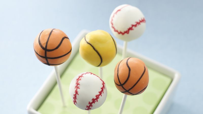 Cookies and Cream Sports Ball Cake Pops