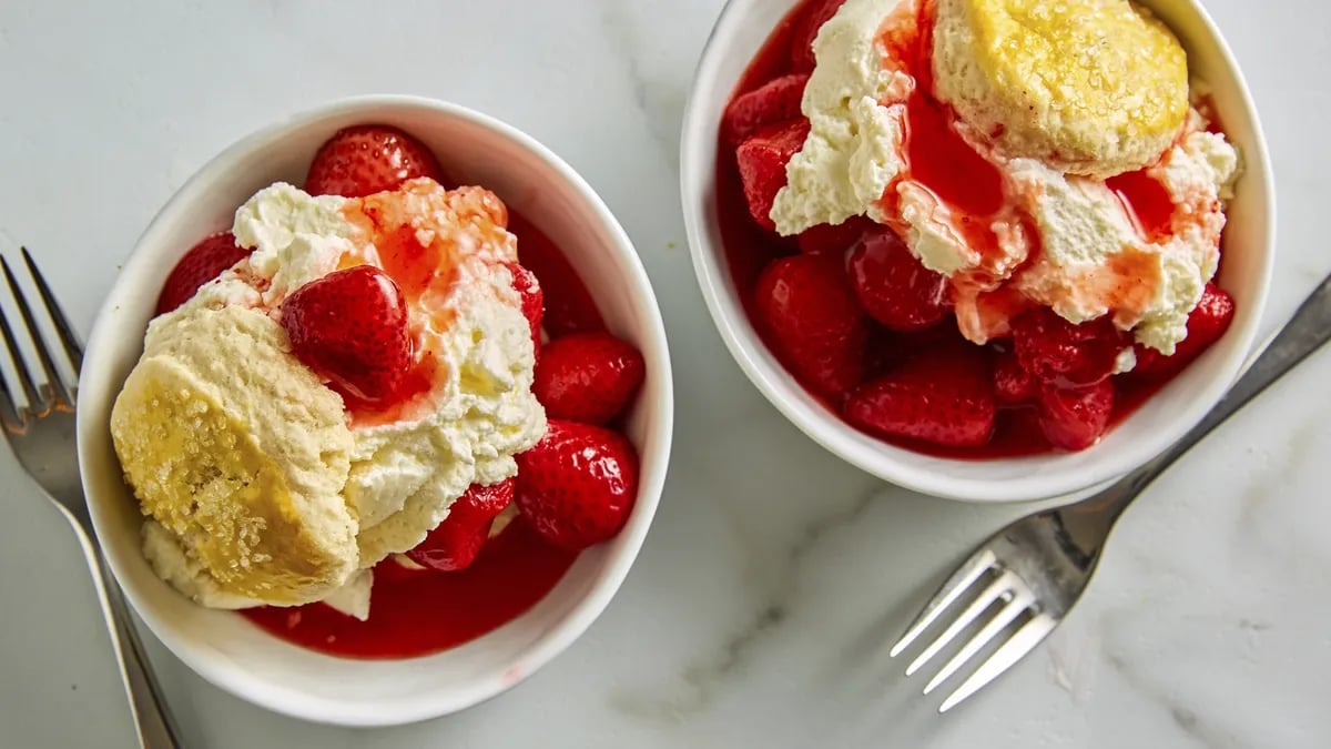 Homemade Strawberry Shortcakes