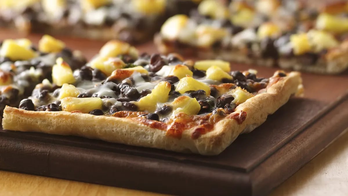 Caribbean Black Bean Pizza