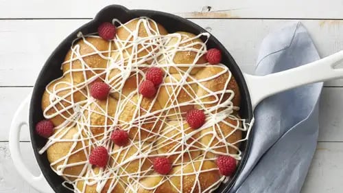 Skillet Raspberry-White Chocolate Pull-Apart Rolls