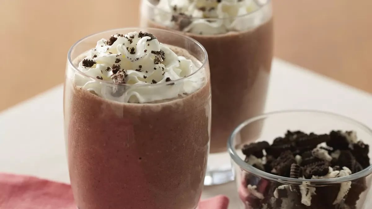 Chocolate-Banana-Oreo™ Cookies and Cream Smoothies