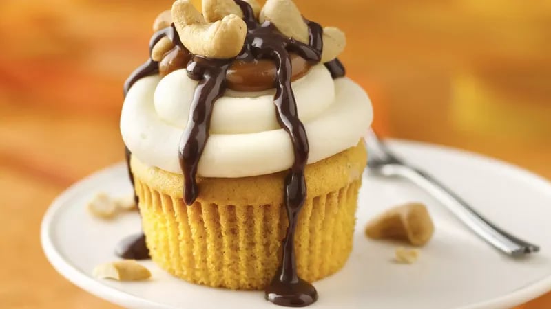 Ooey Gooey Pumpkin Caramel Cupcakes