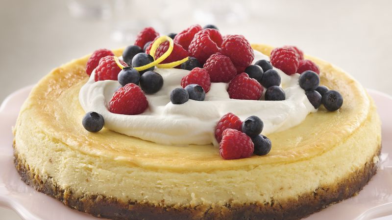 Lemon Cheesecake with Fresh Berry Topping 