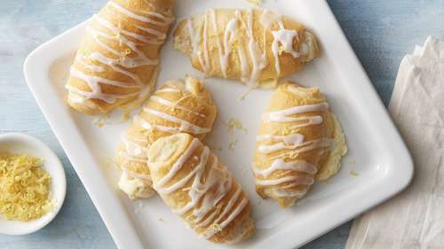 Lemon Cheesecake Crescent Rolls