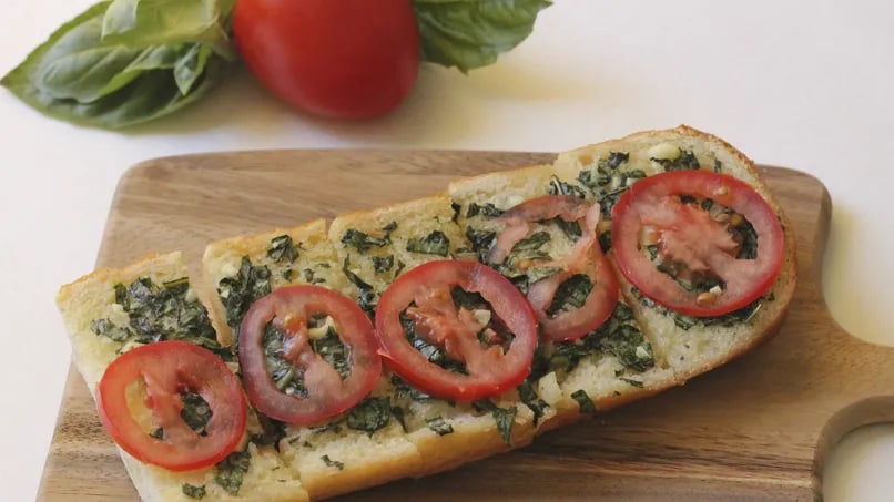 Tomato Basil Garlic Bread