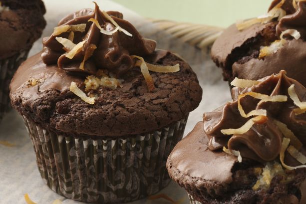 Brownie Macaroon Cupcakes