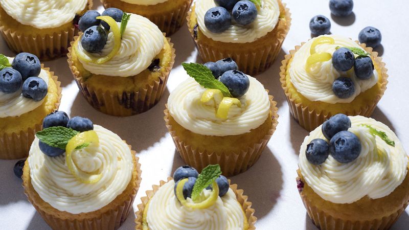 Lemon-Blueberry Cupcakes Recipe | Betty Crocker