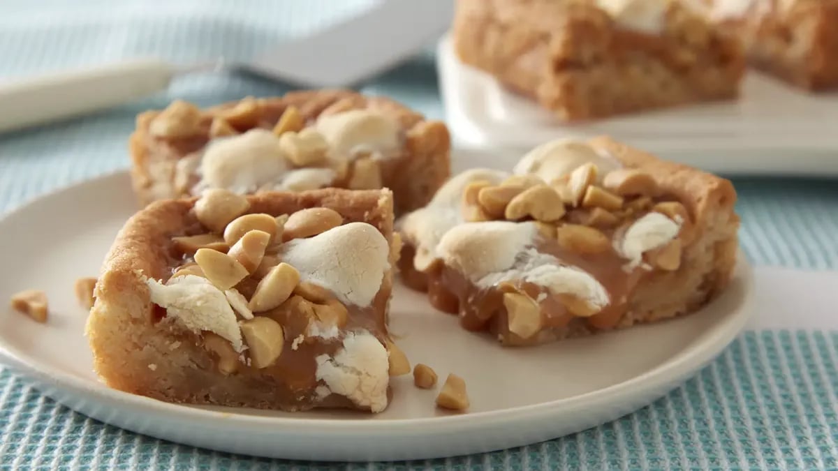 Salted Peanut-Caramel-Marshmallow Bars