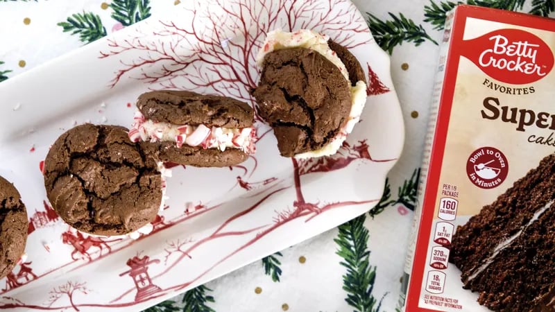 Chocolate Peppermint Sandwich Cookies