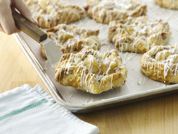 Apple Cranberry Walnut Crostada