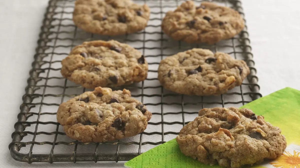 Whole Grain Chocolate Chip Cookies