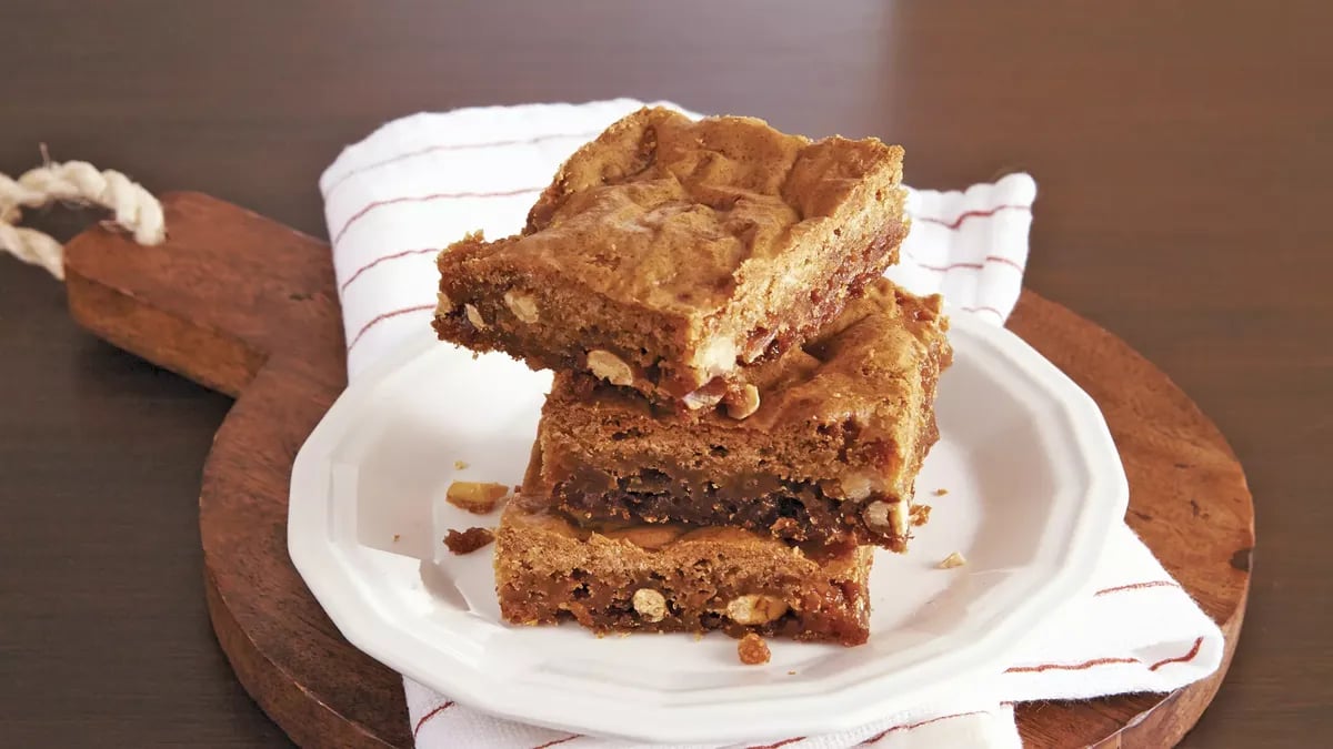 Peanut Brittle Blondies