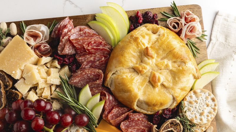 Baked Brie Recipe - Pillsbury.com