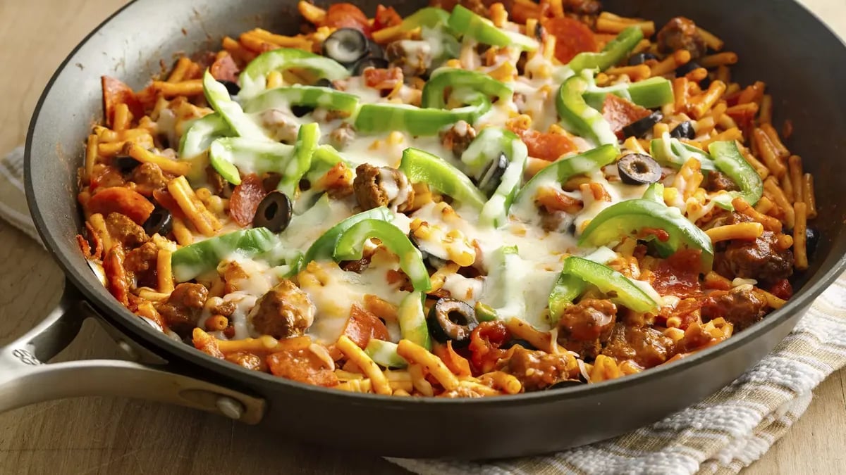 30-Minute Pizza Pasta Skillet