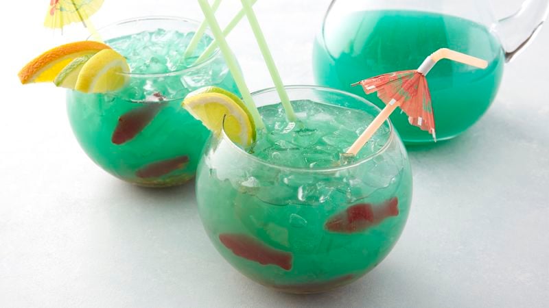 Rainbow Paradise Cocktail With Blue Curacao - Vega Recepten