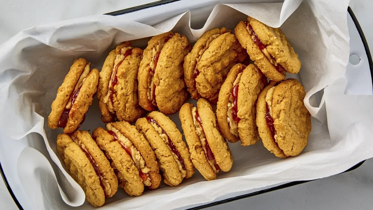 PB&J Sandwich Cookies