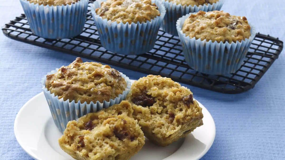 Banana-Date Muffins