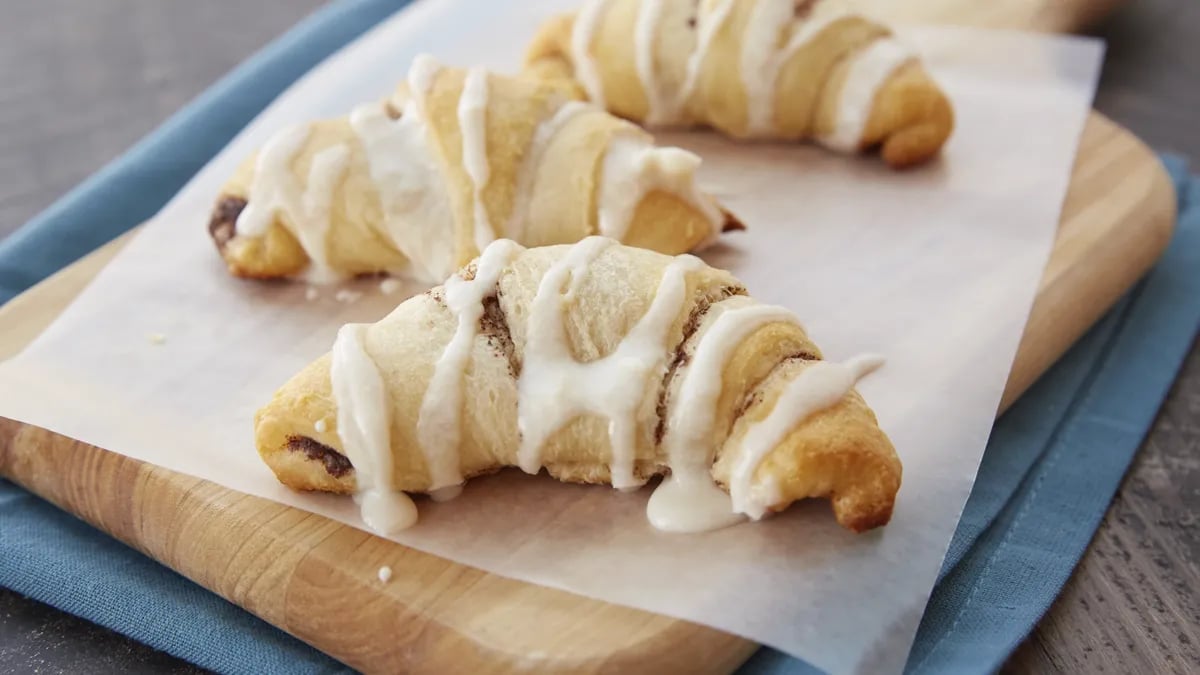 Cinnamon-Raisin Crescents