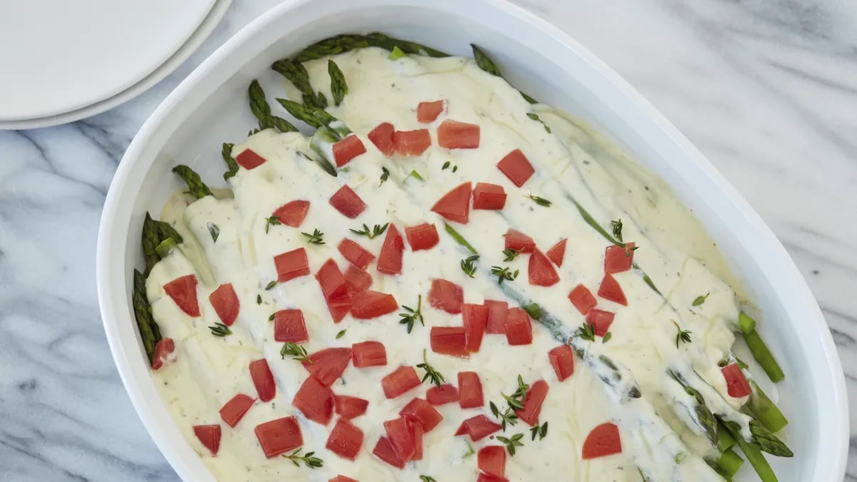 Creamy Garlic Asparagus Bake