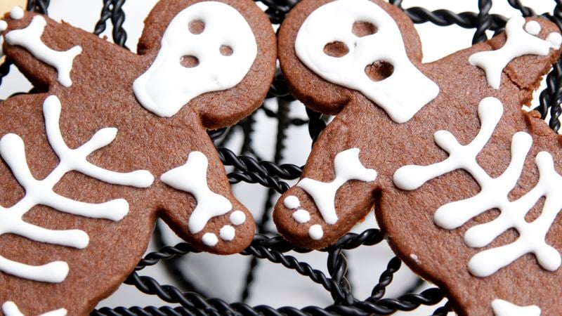 Spooky Skeleton Cookies