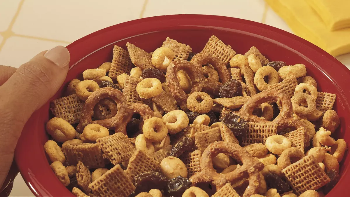 Golden Snack Mix