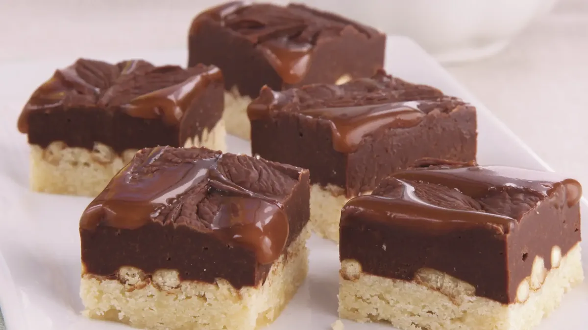 Fudge-Caramel Pretzel Bites