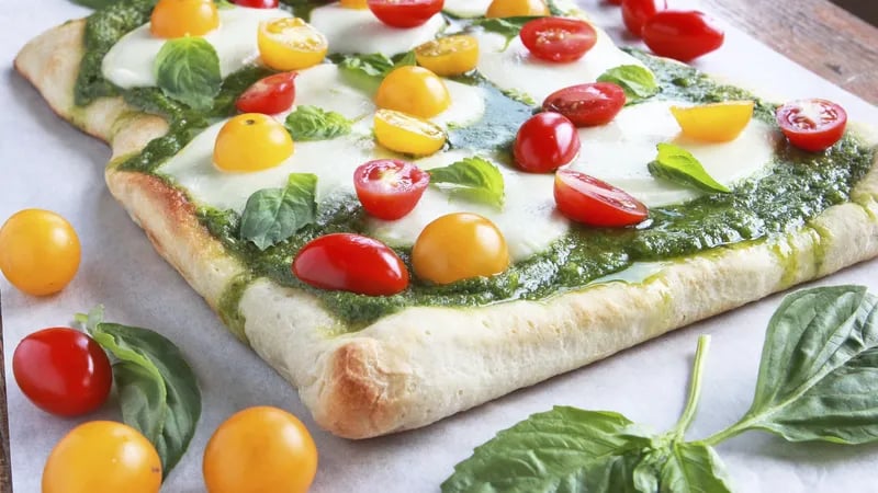 Caprese Pesto Pizza